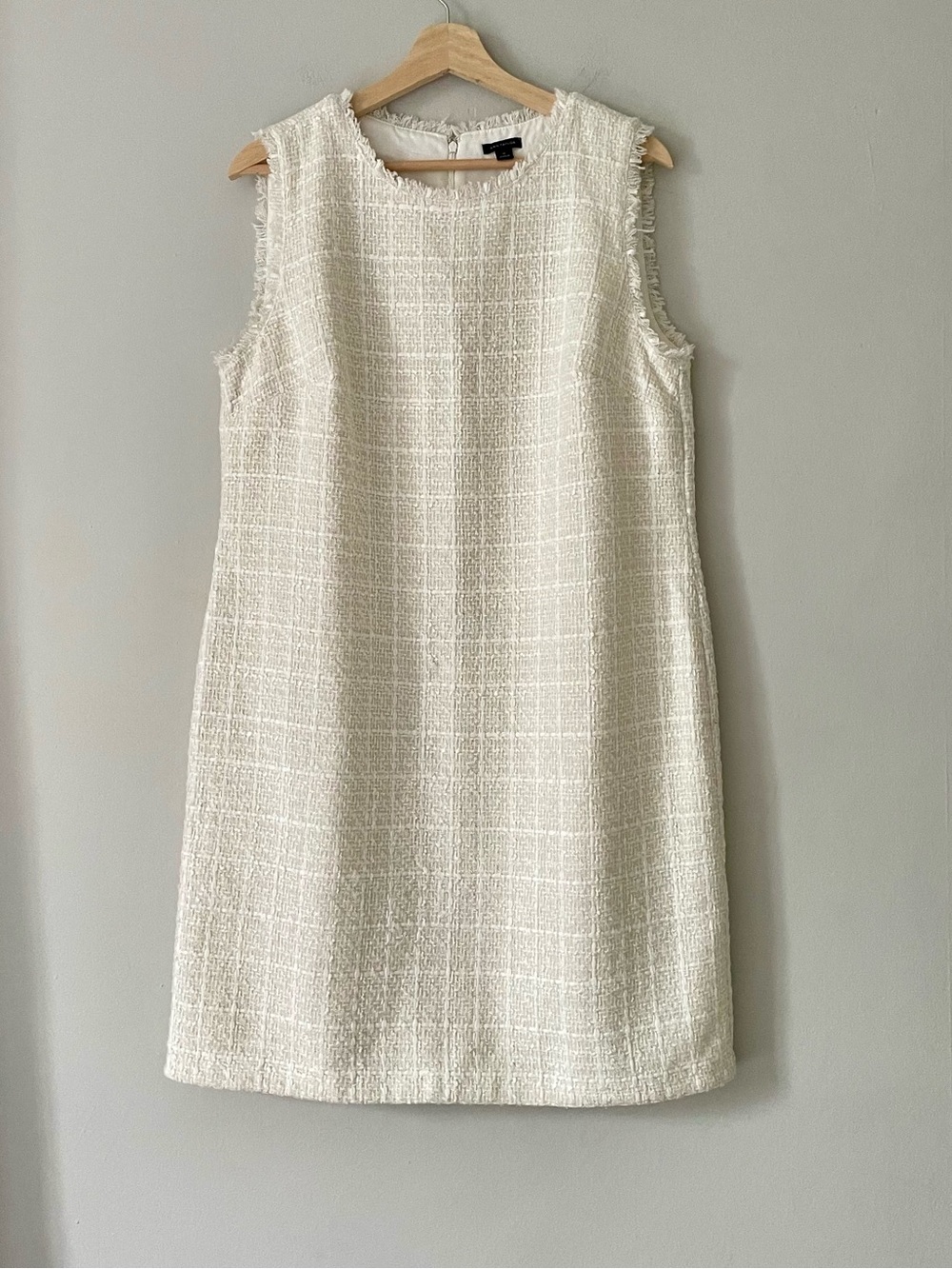 Ann Taylor Ivory Sleeveless Tweed Shift Dress